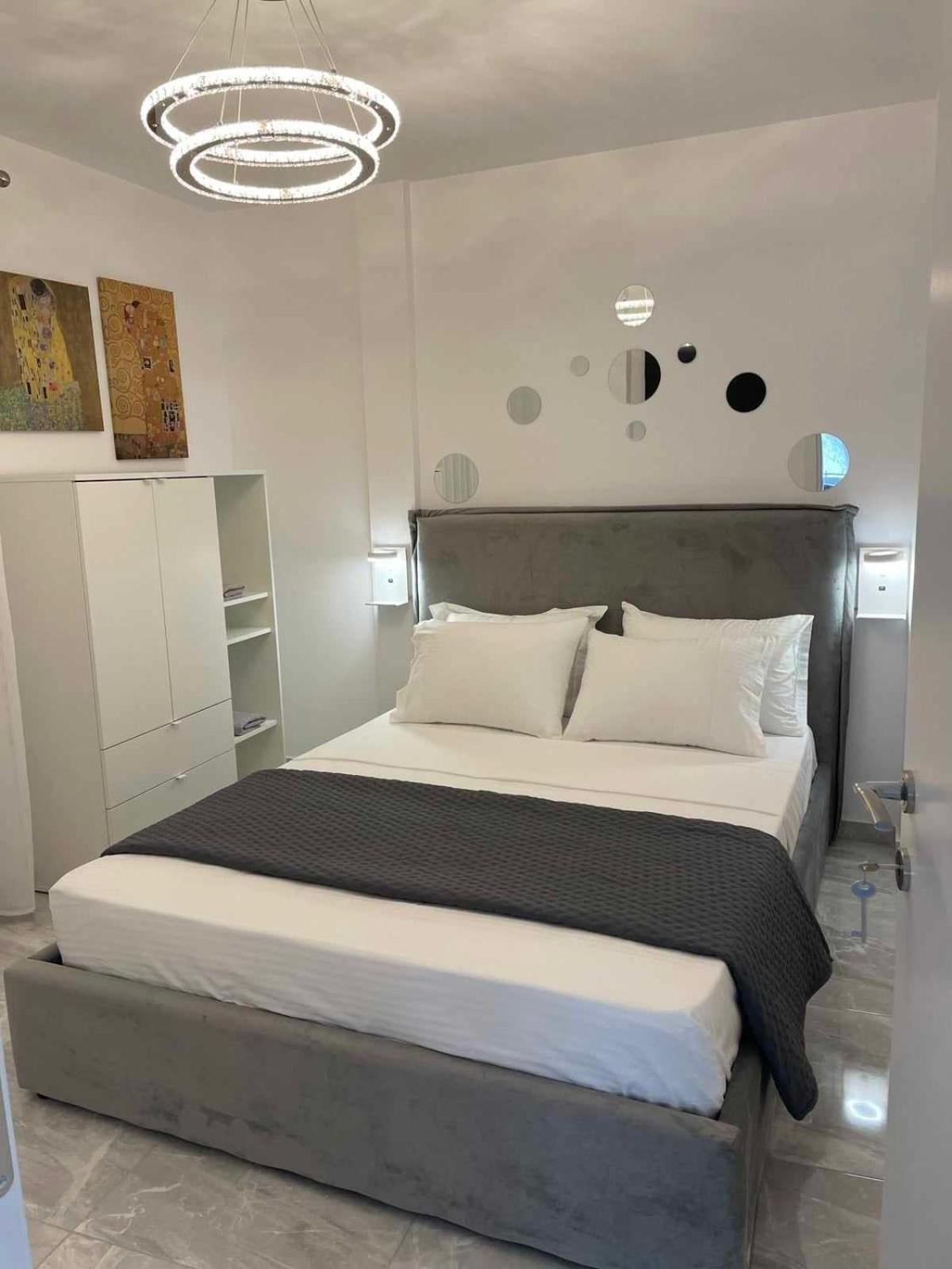 Flowery Penthouse In Centre Of Thessaloniki